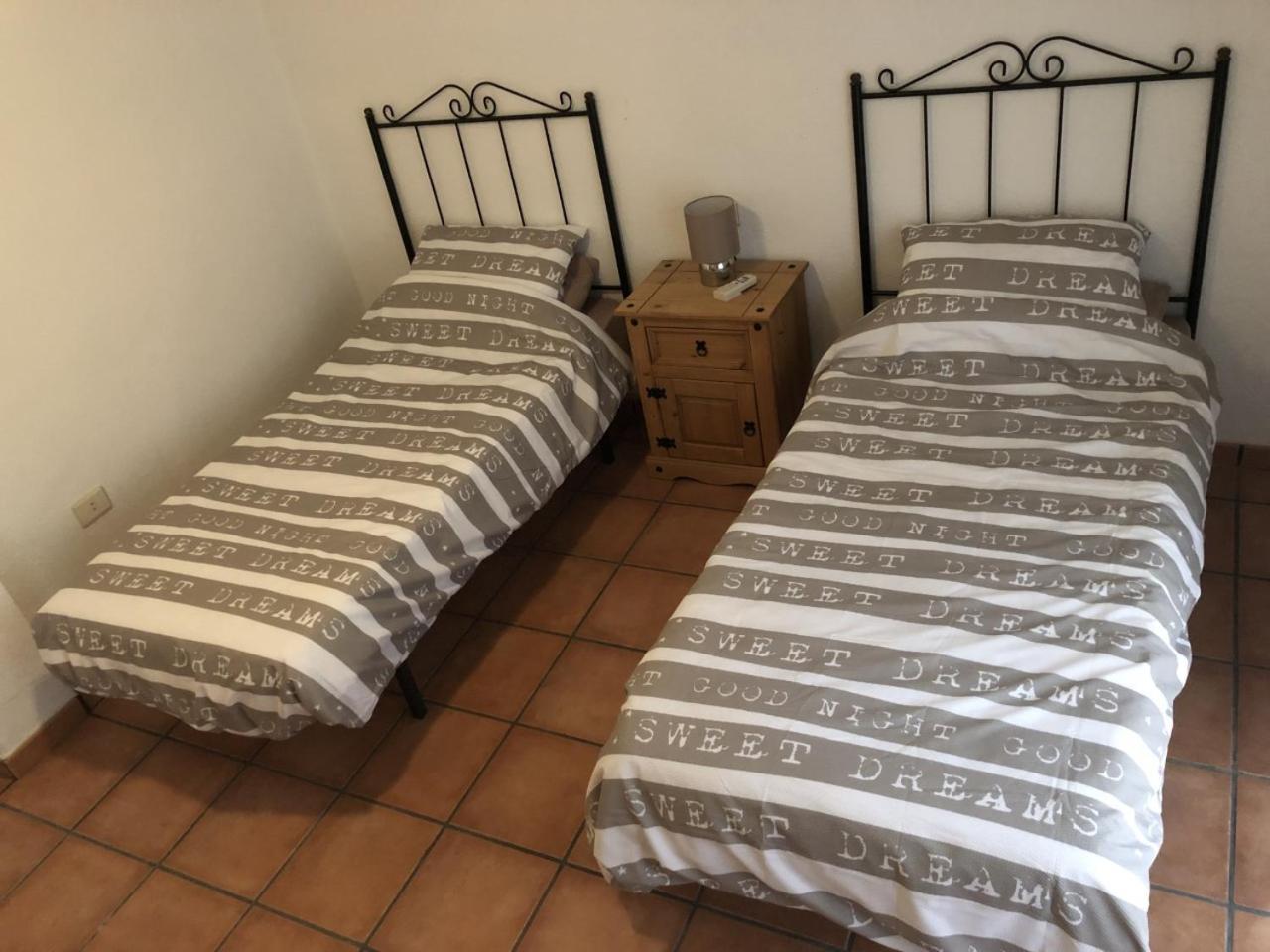 Puerto De Mazarron Large House With Roof Terrace & Sea Views-5 Guests Have 3 Bedrooms & 1 To 4 Guests Have 2 Bedrooms Kültér fotó